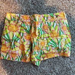 Lilly Pulitzer Yellow Daffodil Callahan Ponte-Knit Shorts size 6
